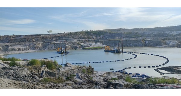 濰坊東洋海科重工建造的4000流量全電動水下泵絞吸船服務(wù)馬來西亞錫礦治理